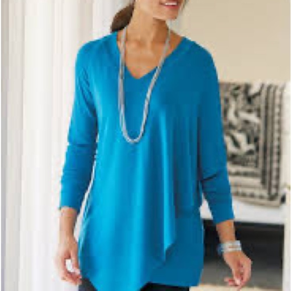 New with tags, Soft Surroundings, blue tunic, V-neck, long sleeve Stunning shirt